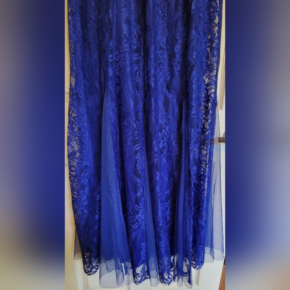 Blue formal lace overlay dress with sheer and lace skirt - Picture 2 of 7